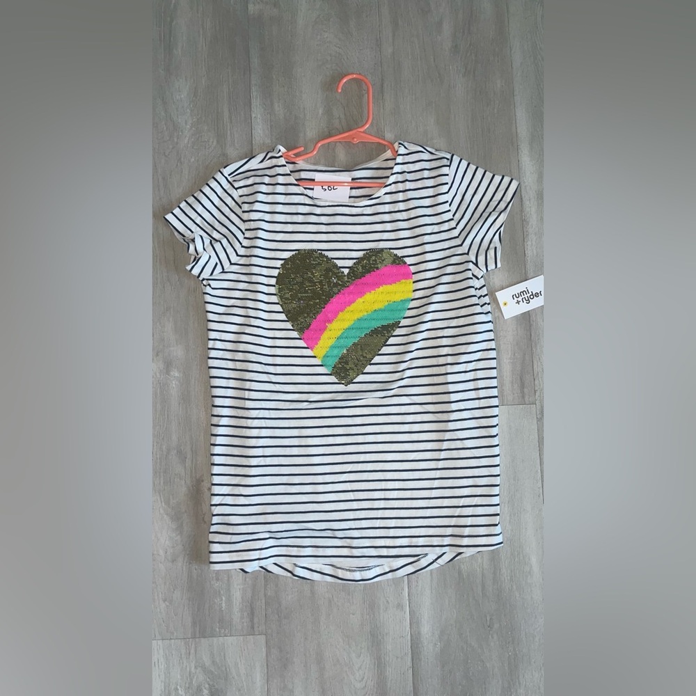NWT - Rumi +‎ Ryder - Sequin Heart Tee